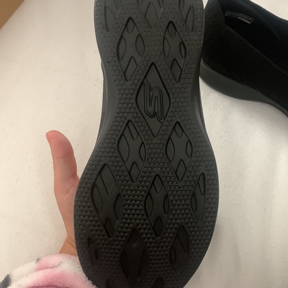 NEW sketcher slip on shoes. - Picture 4 of 4